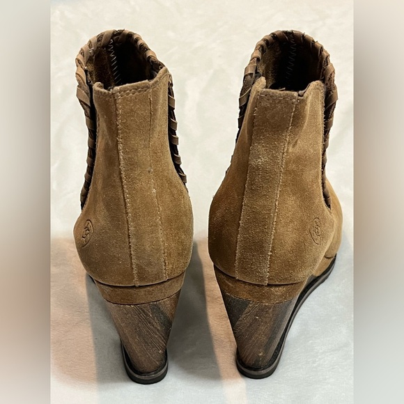 Ariat Women's Tan Brown Leather Wedge Ankle Boots Size 9.5 - Picture 7 of 14